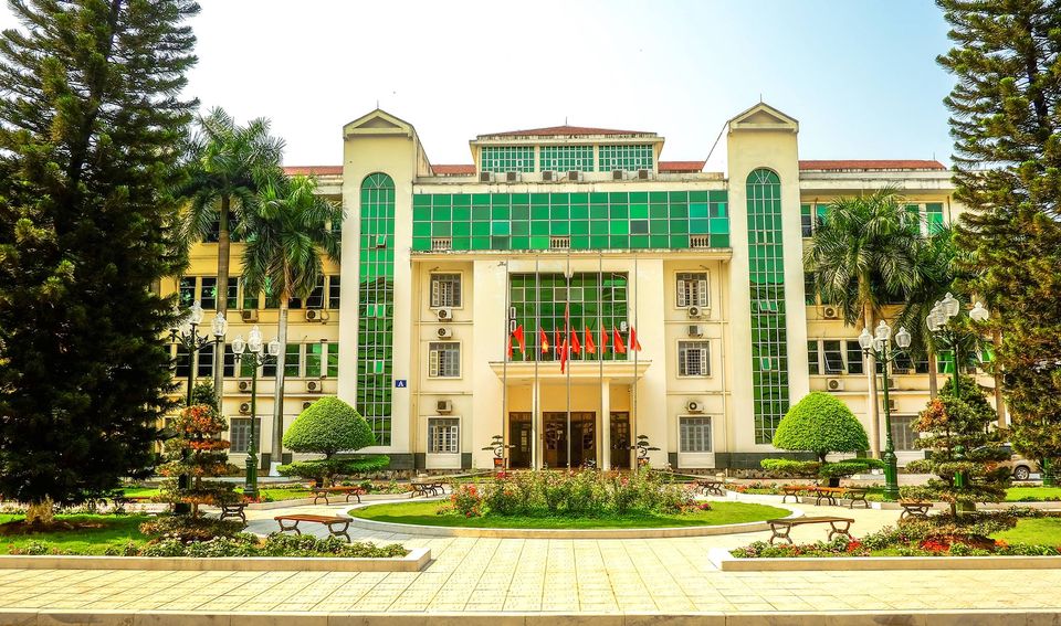 Khuôn viên Trường Đại học Hà Nội