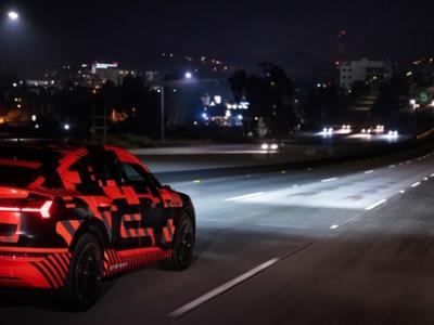 Audi giới thiệu đèn pha LED ma trận, chỉ chiếu sáng trong làn đường đang chạy